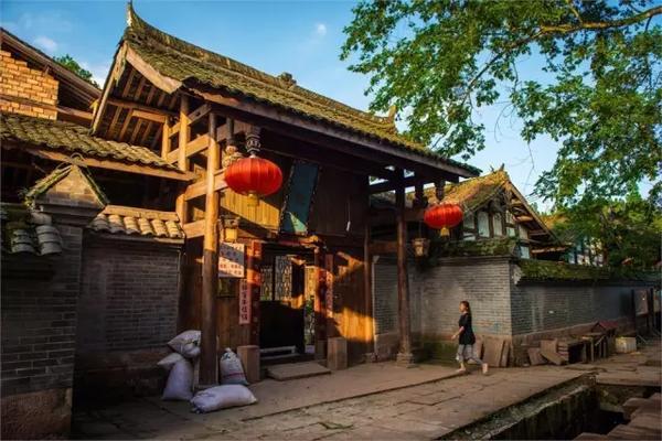 10年期国债利率创22年新低,抢跑行情后要关注什么?